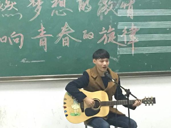 3QQ图片20161102164929_副本.jpg william威廉亚洲官方